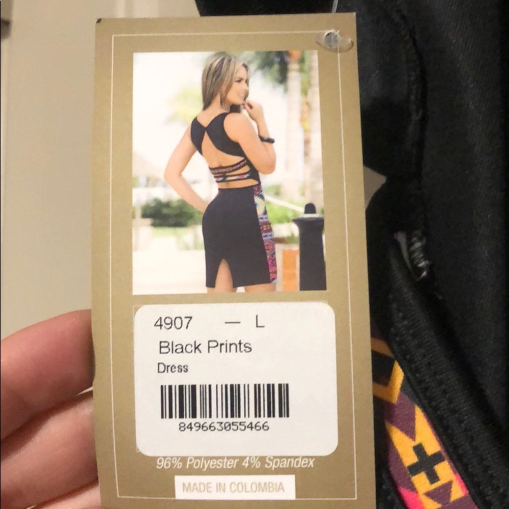 Dress - Picture 5 of 5